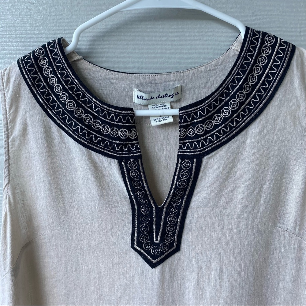 TELLURIDE CLOTHING CO. Embroidered Split Neck Sleeveless Linen Top - Picture 2 of 9